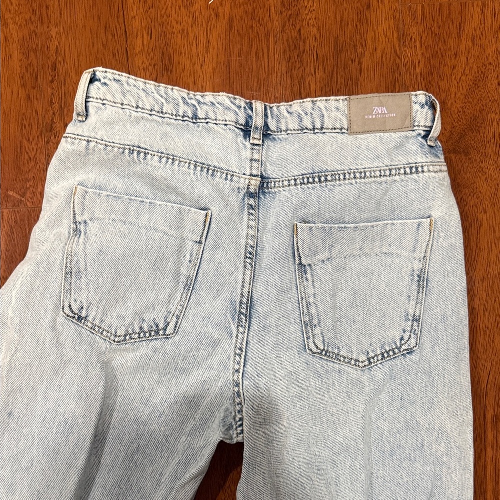 Zara Light Blue Flare Wide Leg Jeans with Distressed Details - Picture 4 of 5